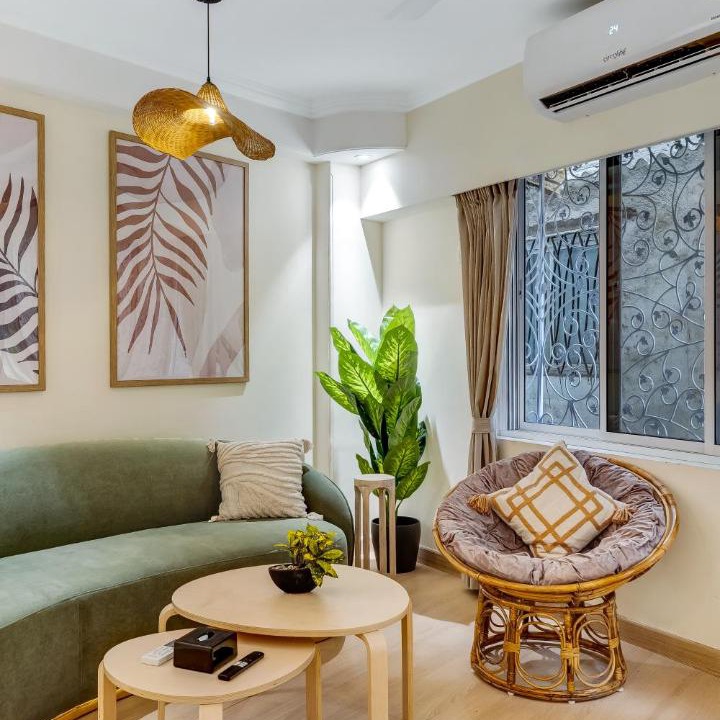 Photo of Livingroom in Pali Hill