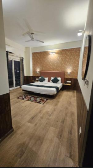 Photo of Others in Noida