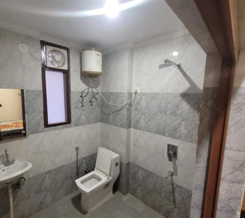 Photo of Bathroom in DLF Phase 3