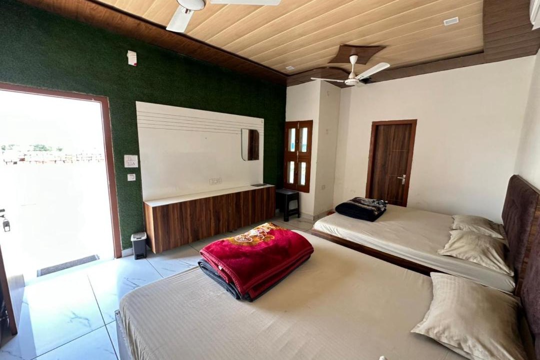 Photo of Bedroom in Siwani
