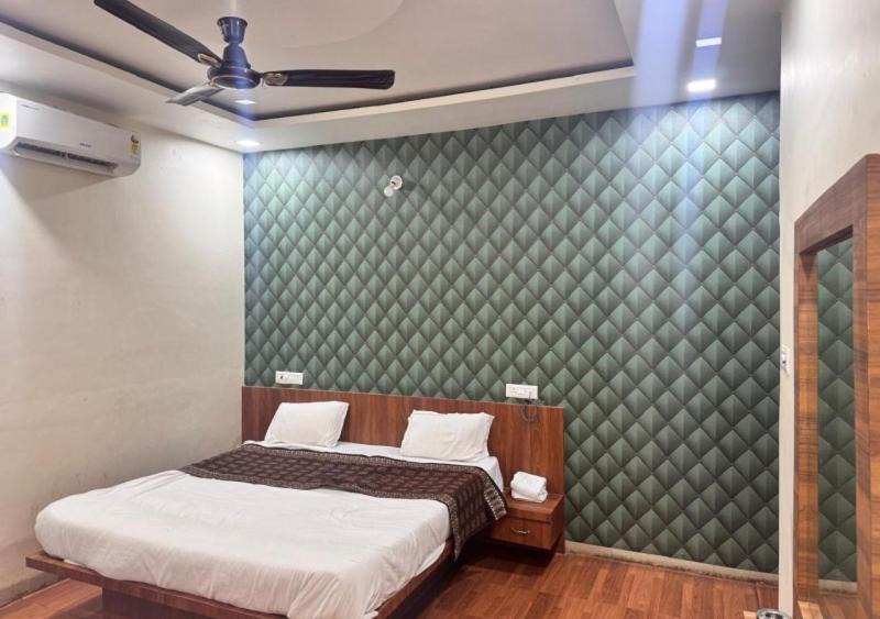Photo of Bedroom in Tarana