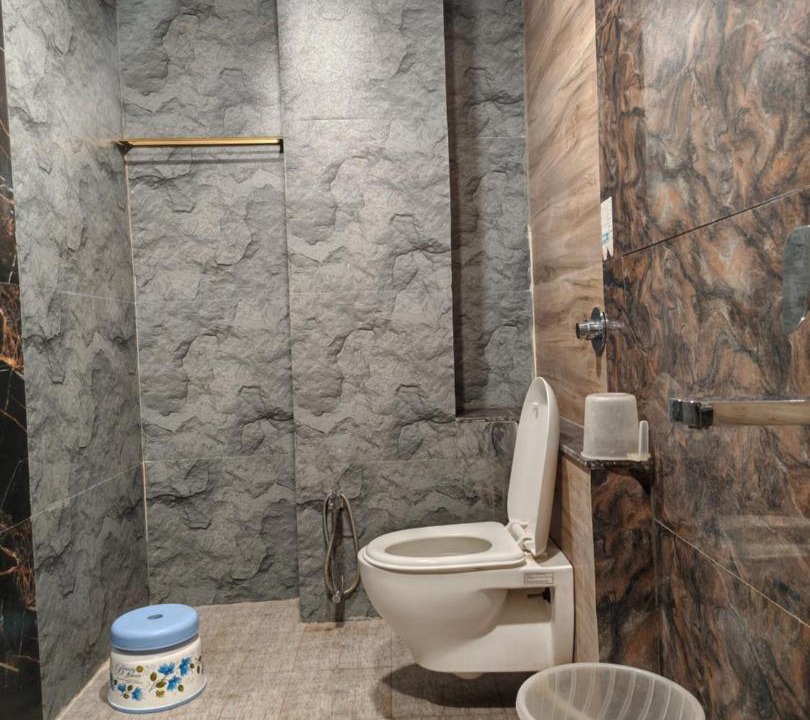 Photo of Bathroom in Waraseoni