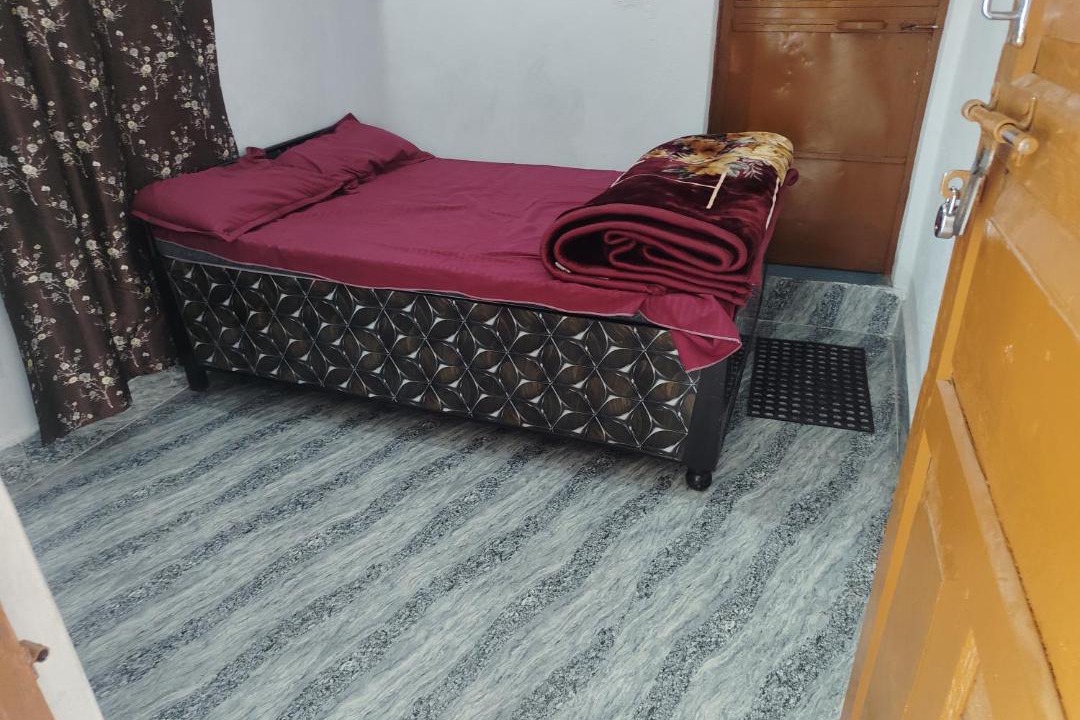 Photo of Bedroom in Narainkoti