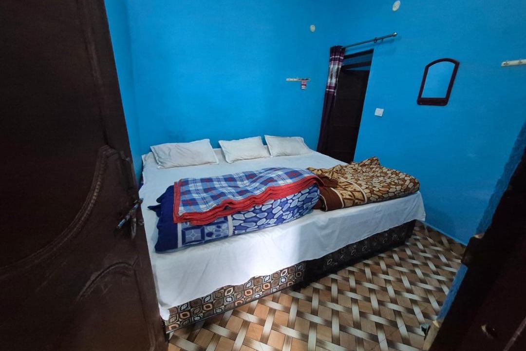 Photo of Bedroom in Narainkoti