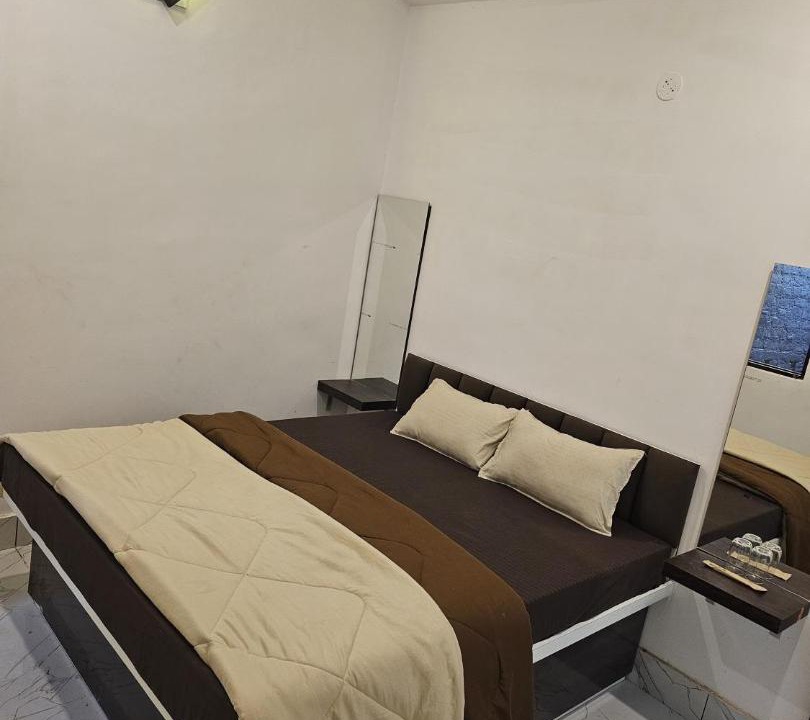 Photo of Bedroom in Deoghar
