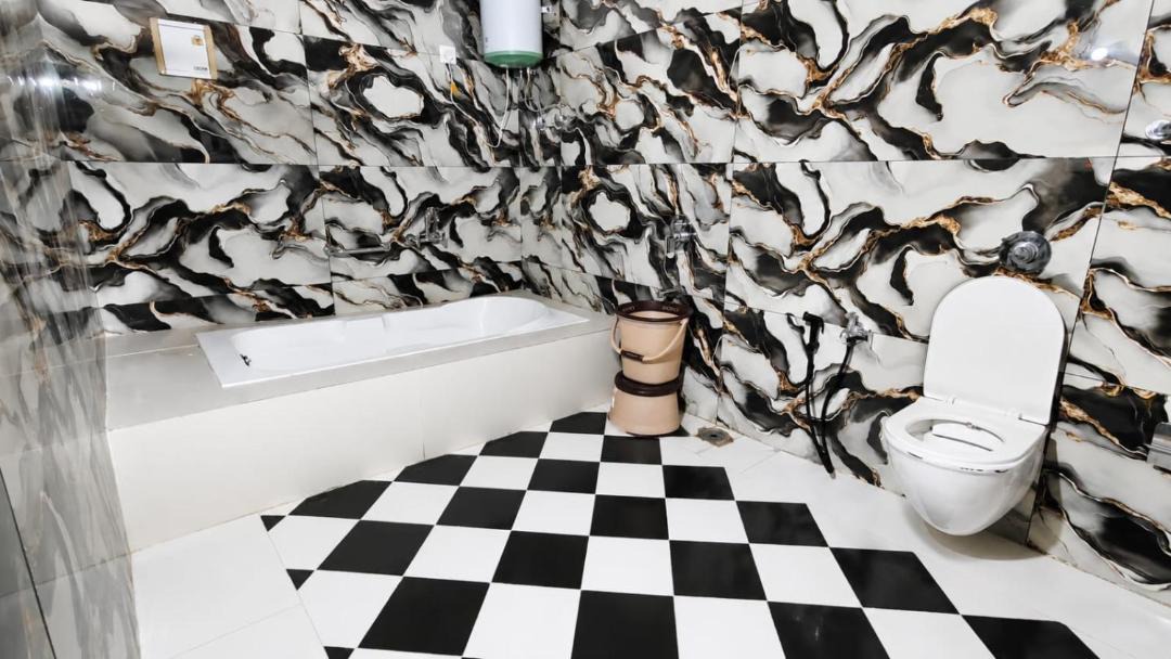 Photo of Bathroom in Kanoi