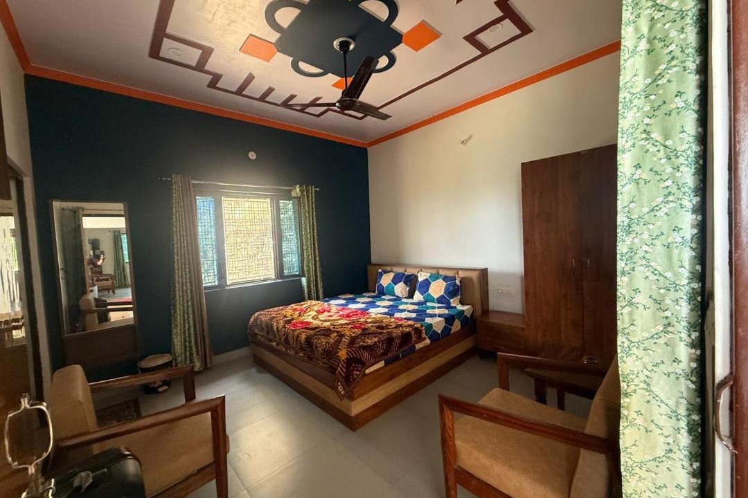 Photo of Bedroom in Lansdowne