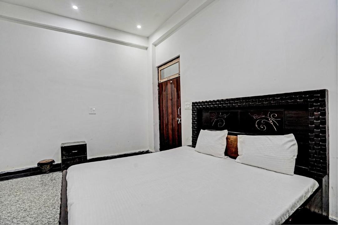 Photo of Bedroom in Hathras
