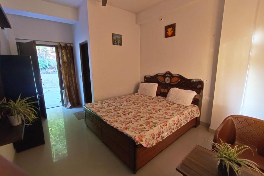 Photo of Bedroom in Kumarhatti