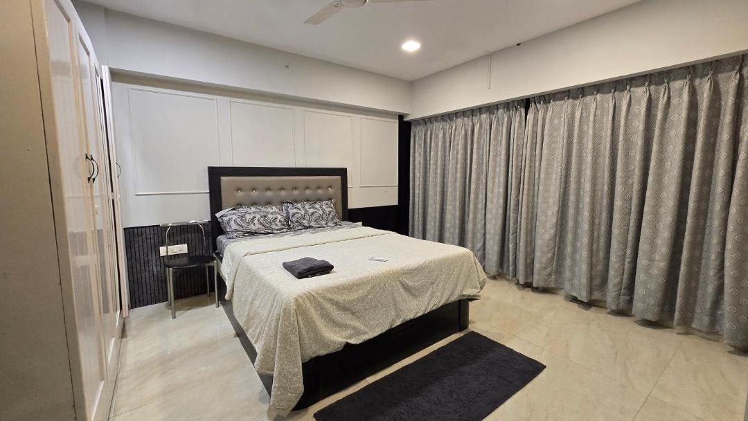 Photo of Bedroom in Malabar Hill