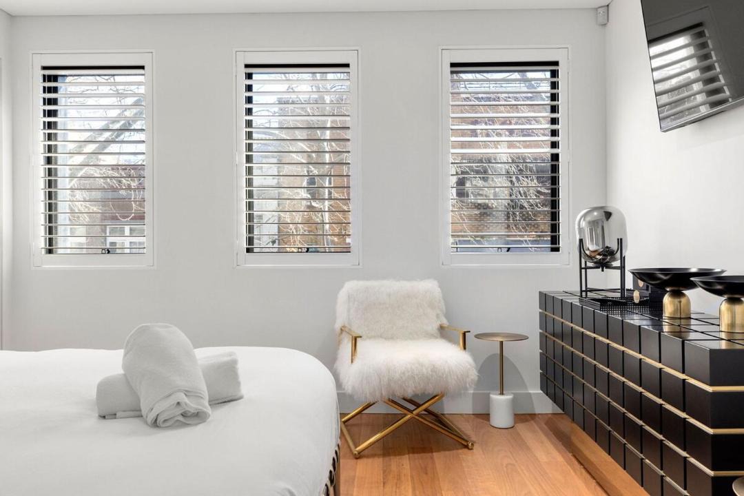 Photo of Others in Potts Point