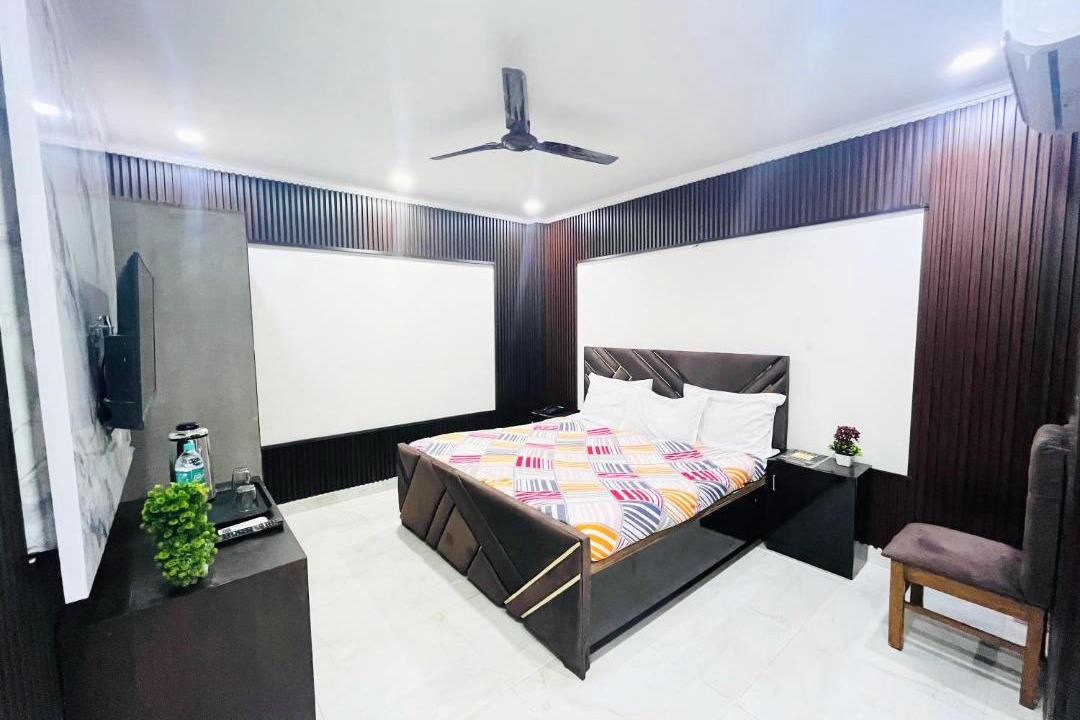Photo of Bedroom in Jangpura