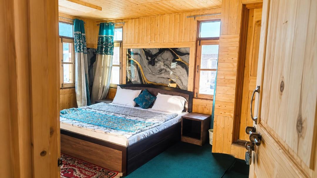 Photo of Others in Gulmarg