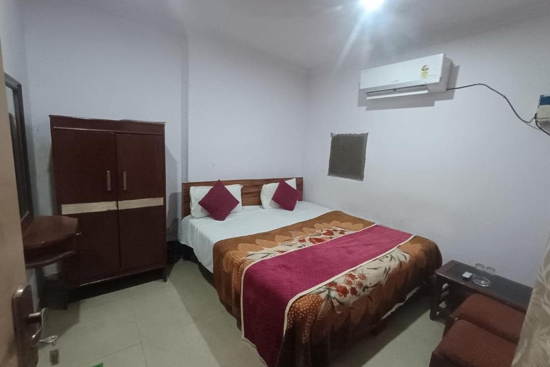 Photo of Bedroom in Auli