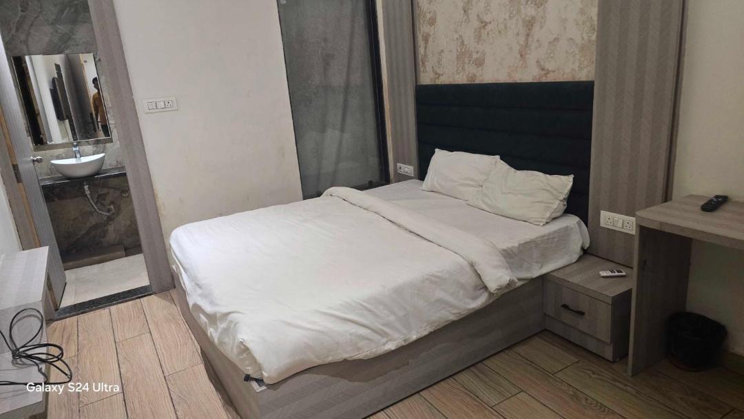 Photo of Bedroom in Kanpur Dehat District