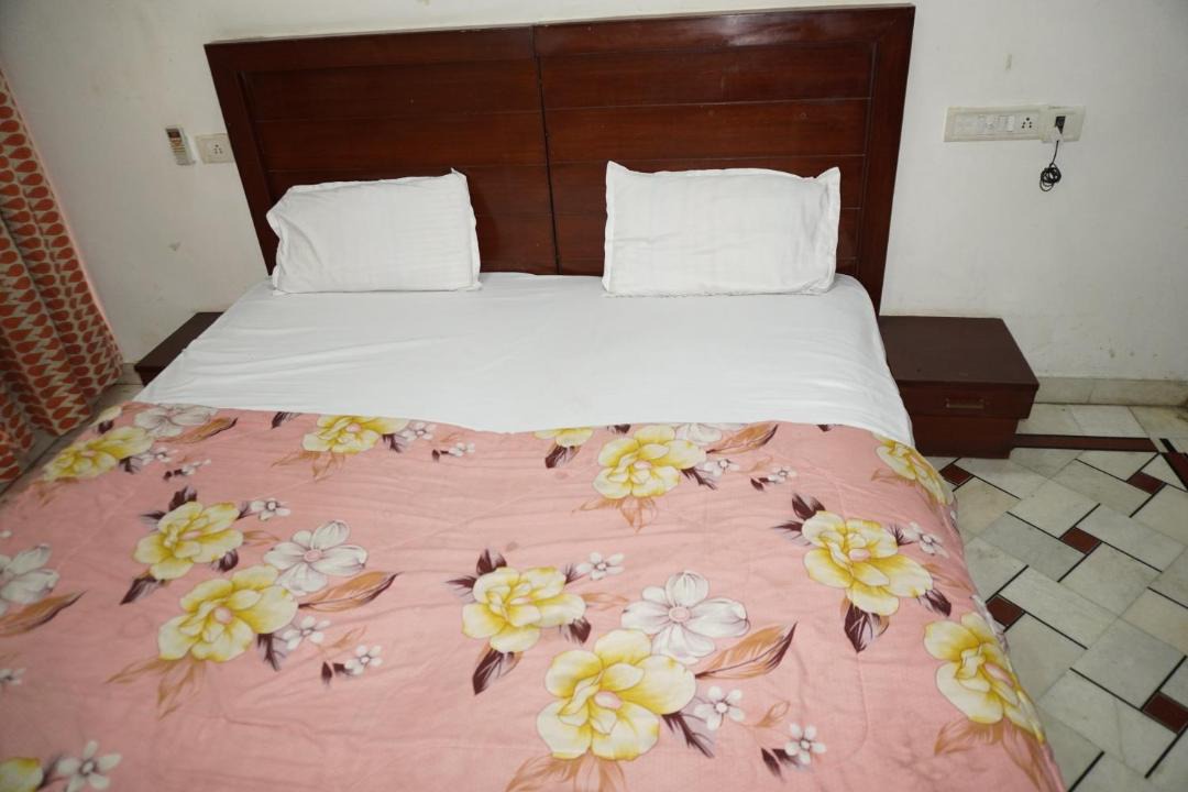 Photo of Bedroom in Sindhi Camp