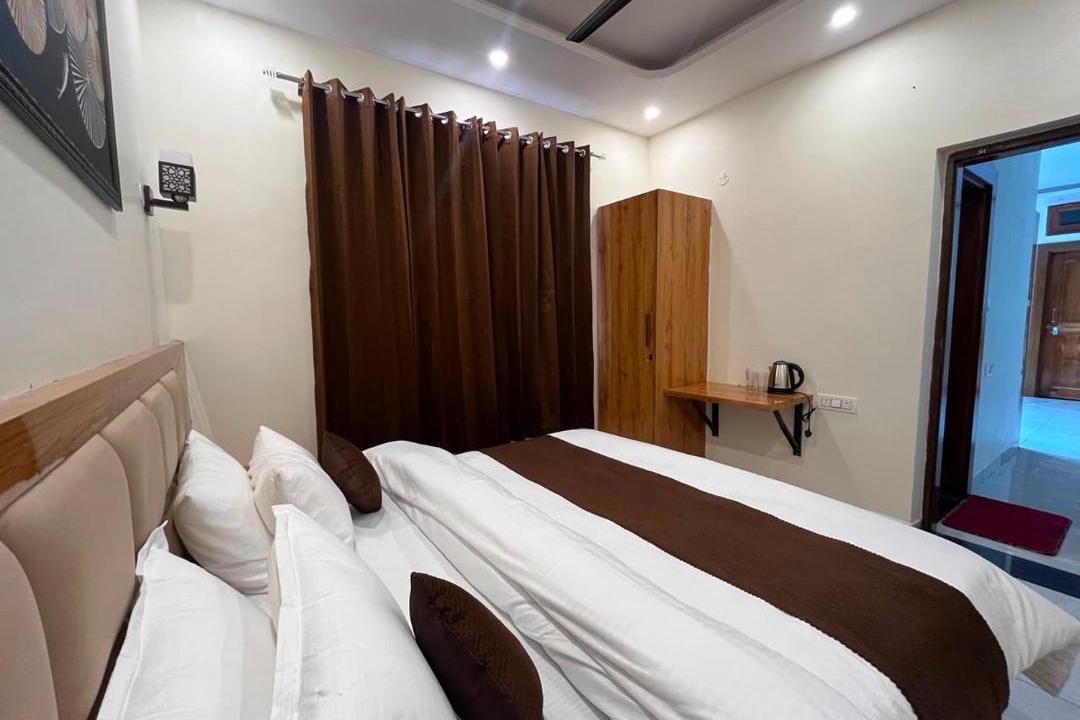 Photo of Bedroom in Ukhimath