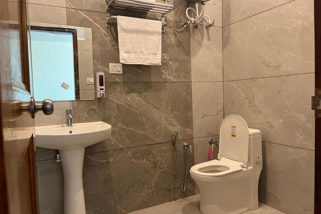 Photo of Bathroom in Ukhimath