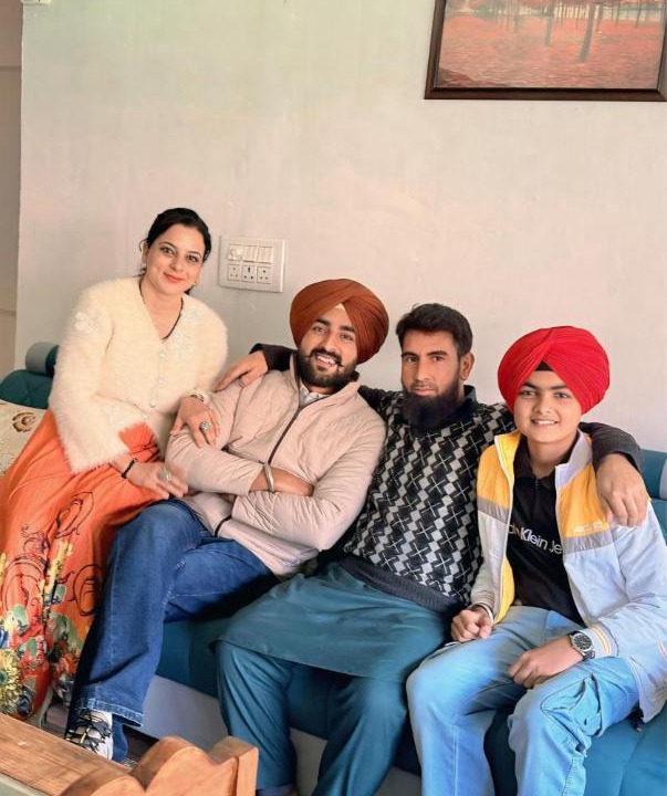 Photo of Others in Laripora