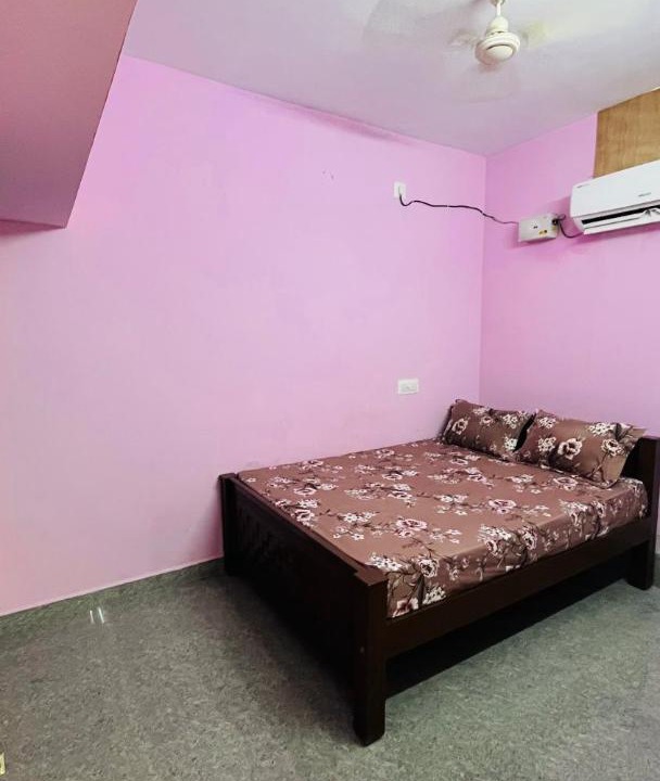 Photo of Bedroom in Sholinghur