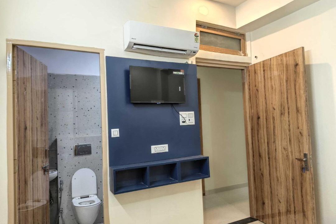 Photo of Bathroom in Alambagh