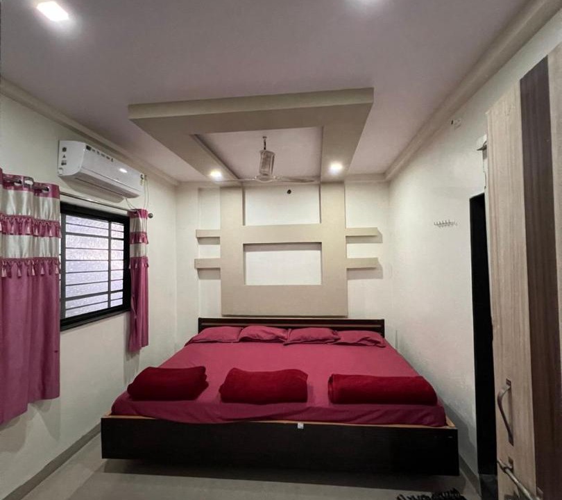 Photo of Bedroom in Tuljapur