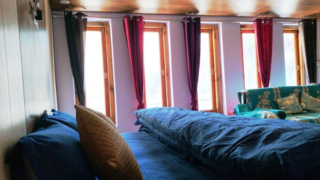 Photo of Bedroom in Yamunotri