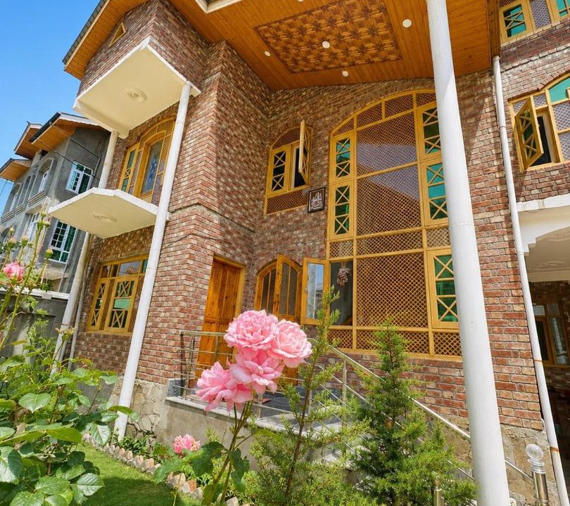 Photo of Others in Srinagar