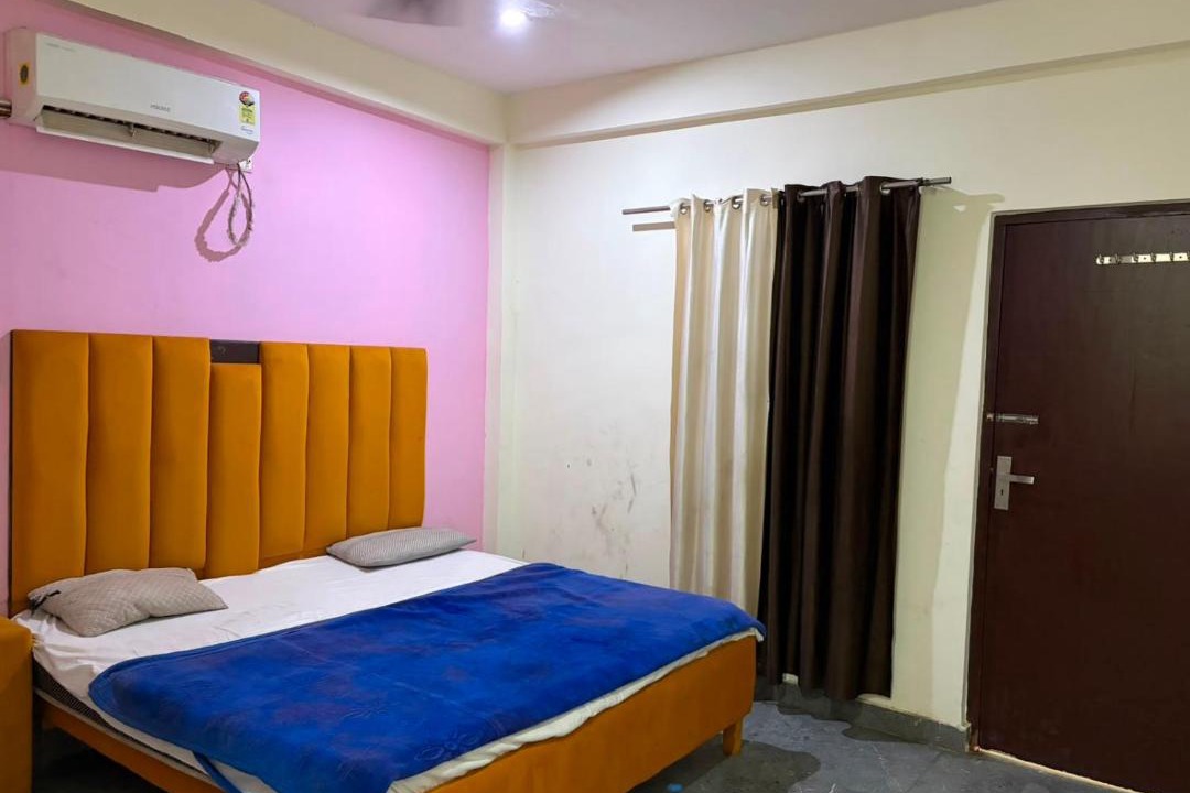 Photo of Bedroom in Greater Noida