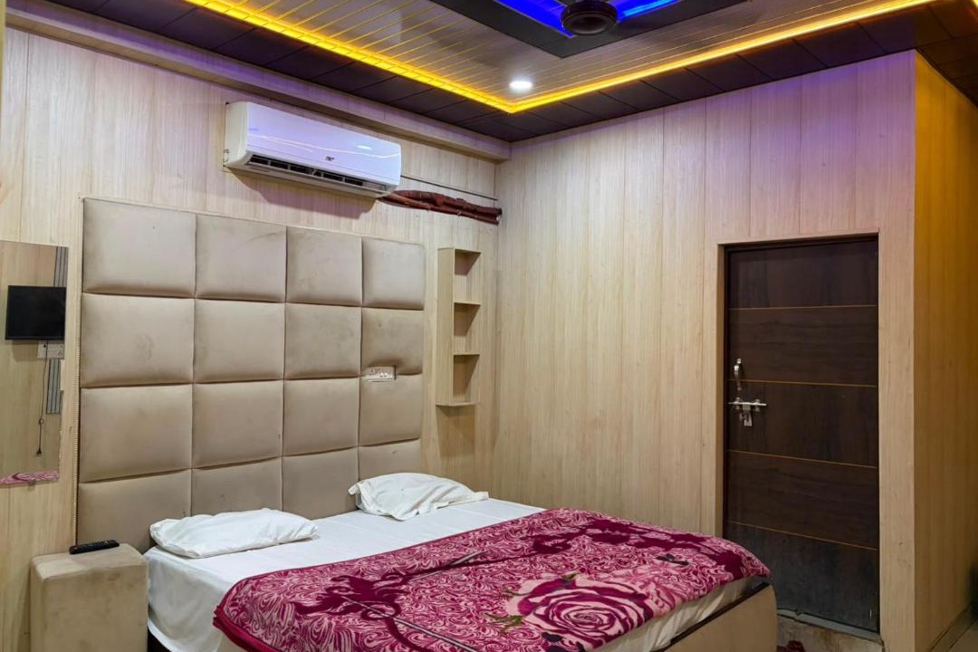 Photo of Bedroom in Greater Noida