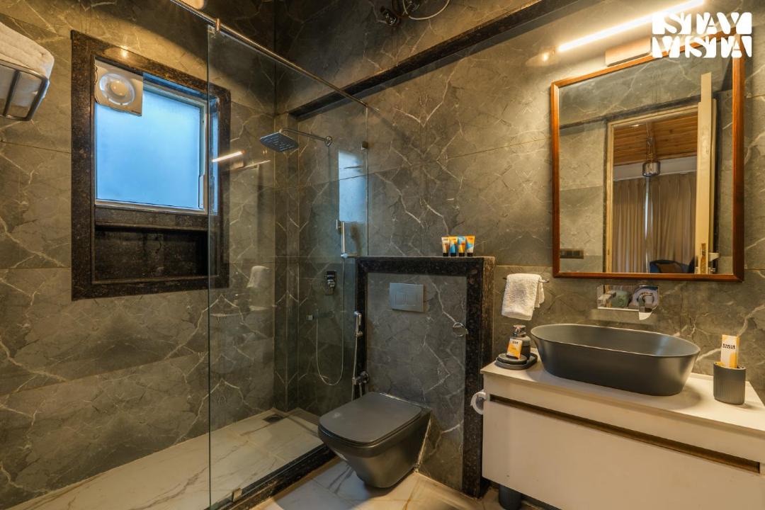 Photo of Others in Naina Range