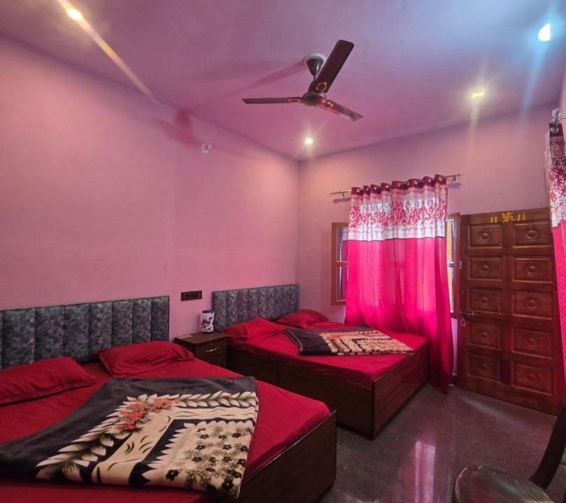 Photo of Bedroom in Chamoli