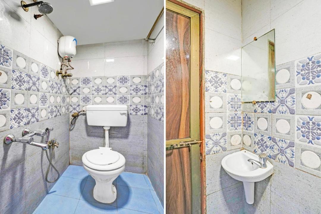 Photo of Bathroom in Prabhadevi