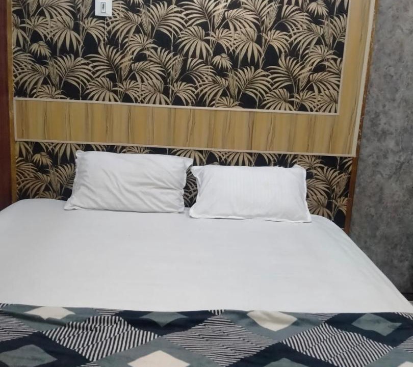 Photo of Bedroom in Mahmoorganj