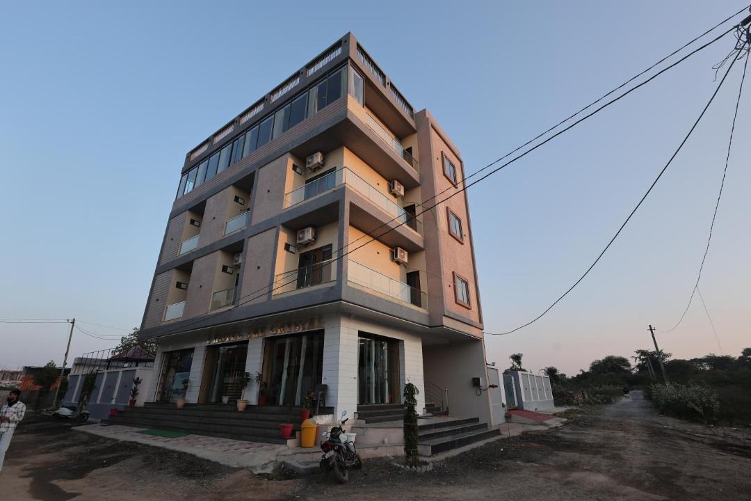 Photo of Others in Dabok