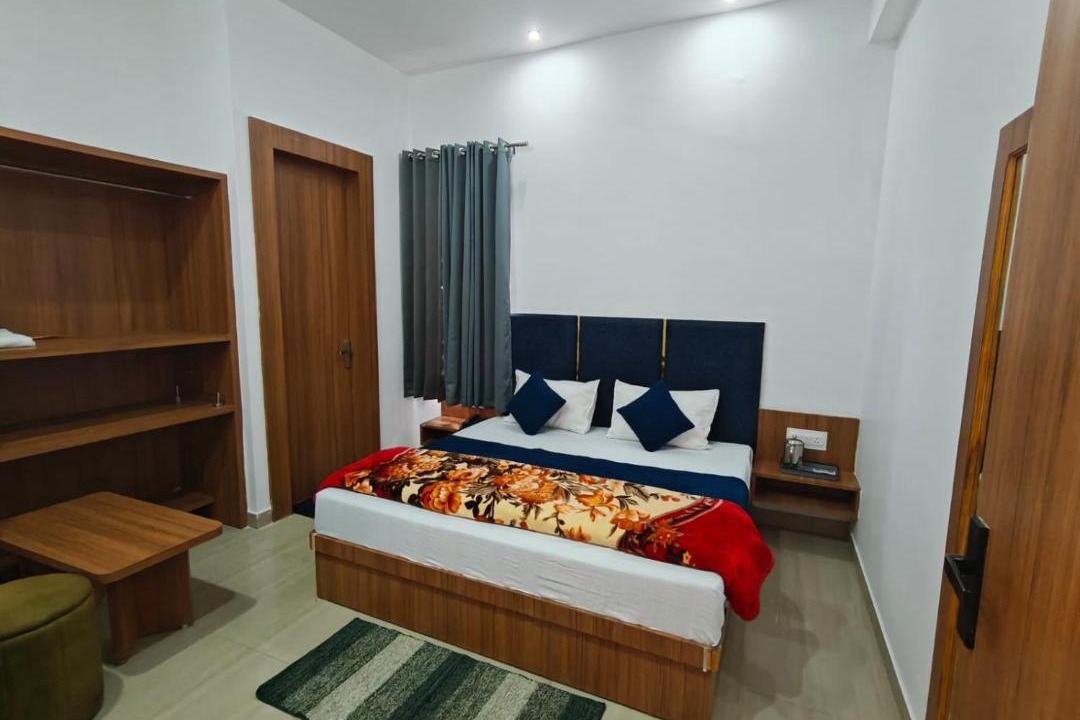 Photo of Bedroom in Katra