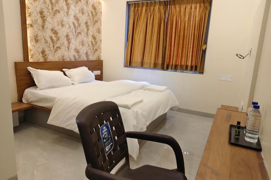 Photo of Bedroom in Akalkot