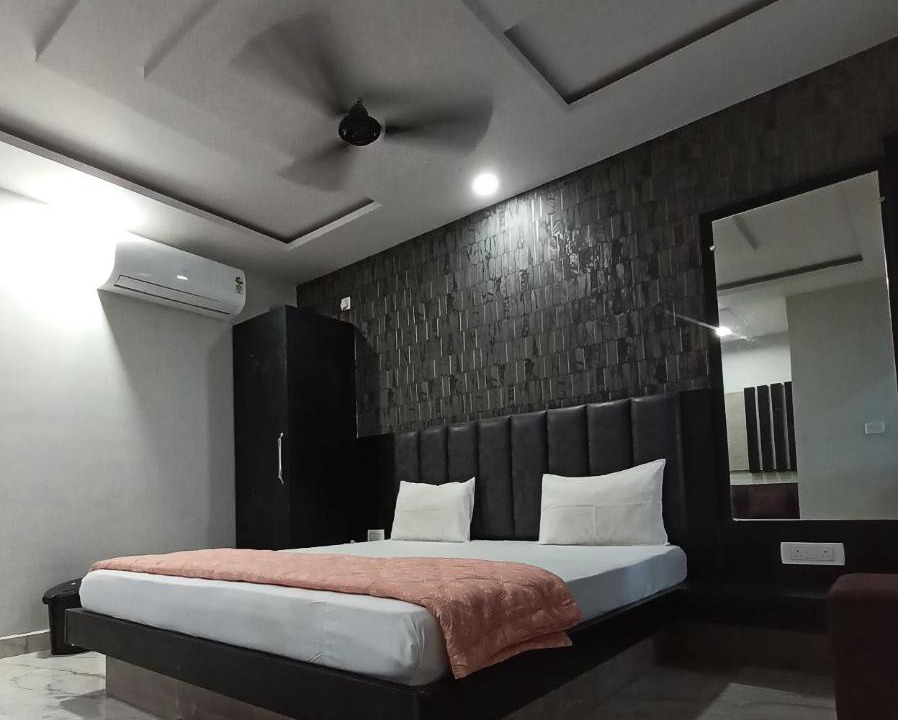 Photo of Bedroom in Datia