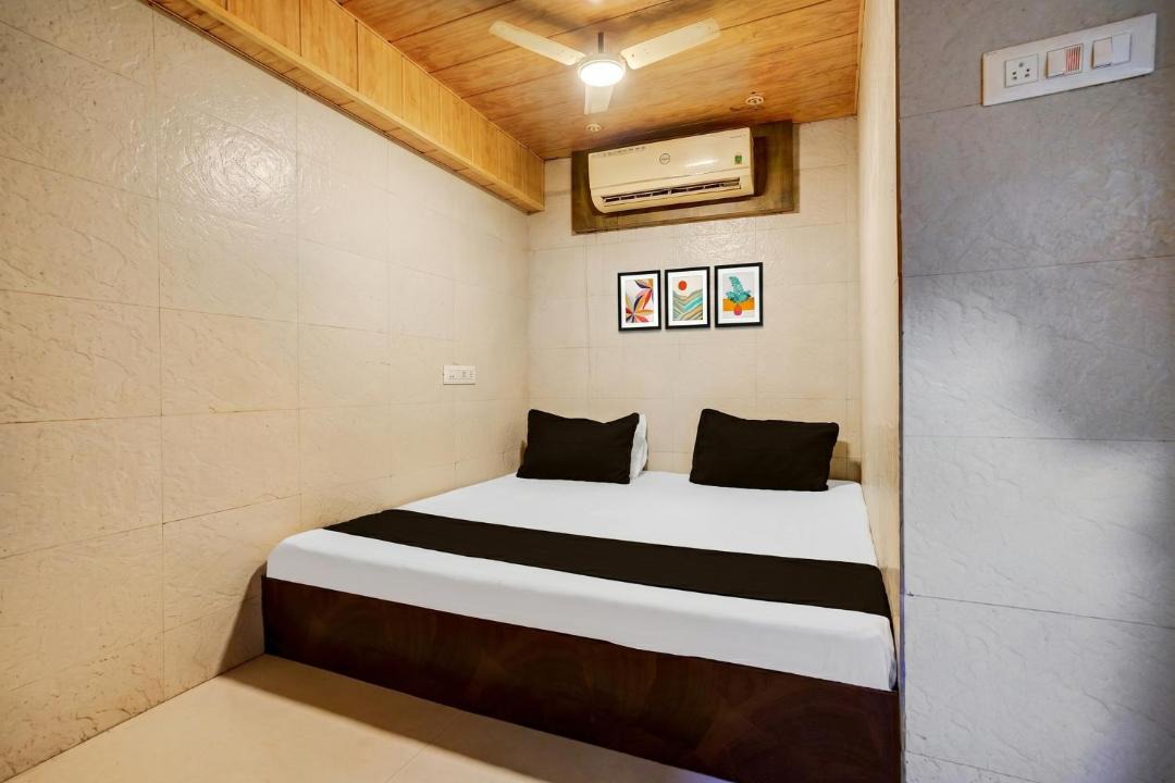 Photo of Bedroom in Amarnath
