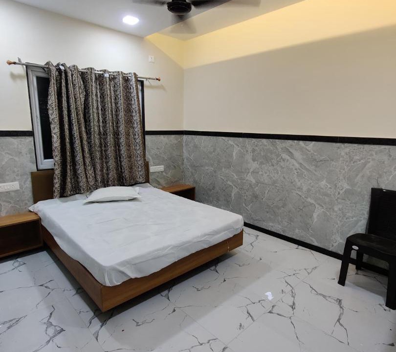 Photo of Bedroom in Akalkot