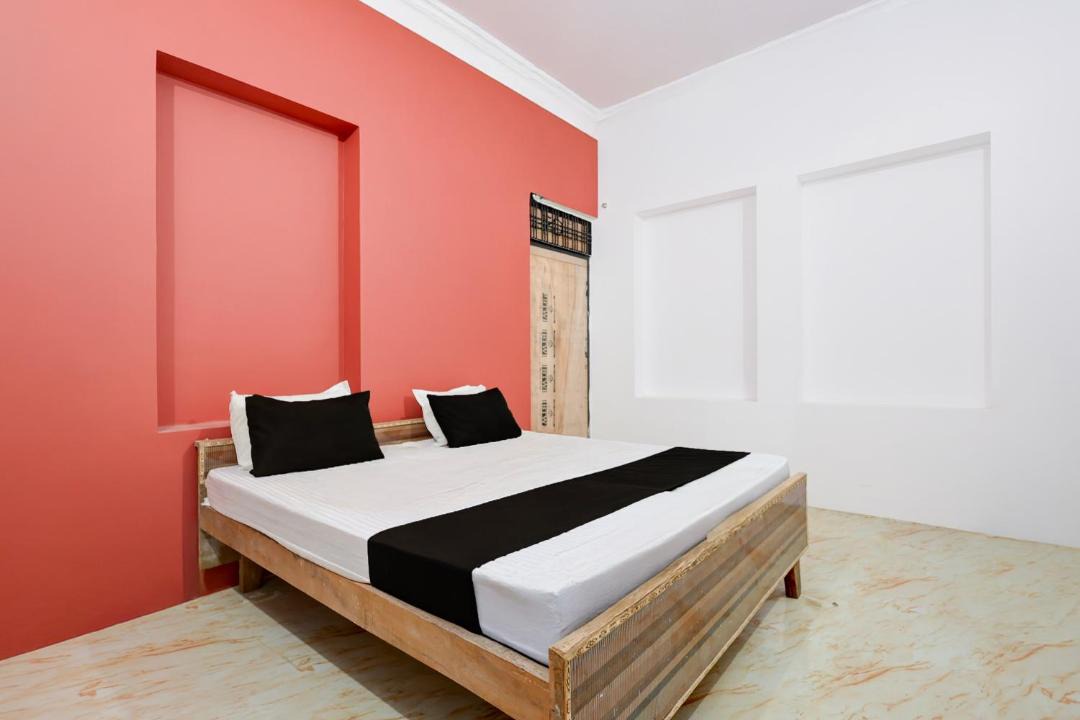 Photo of Bedroom in Raebareli