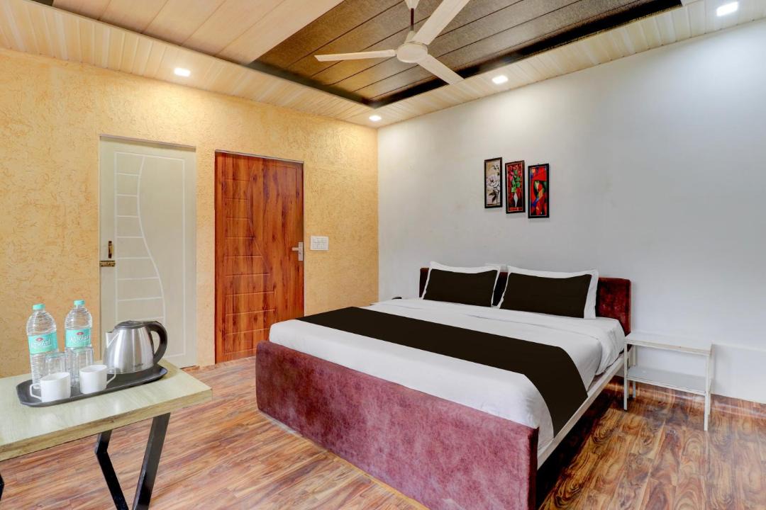 Photo of Bedroom in Haridwar