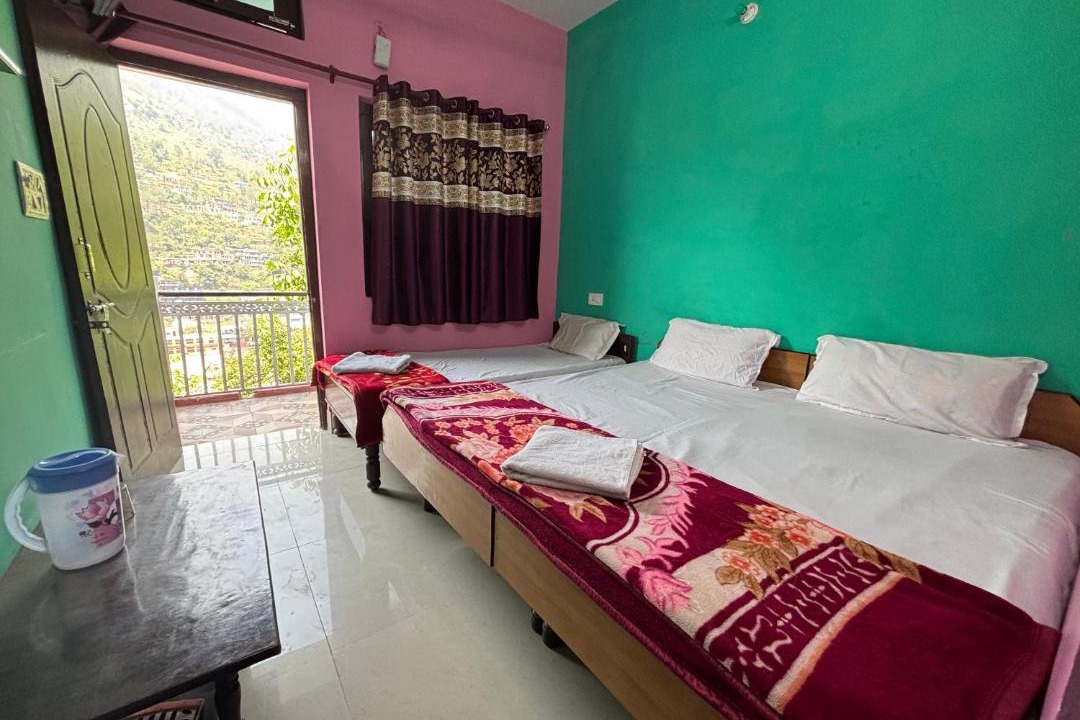 Photo of Bedroom in Uttarkashi