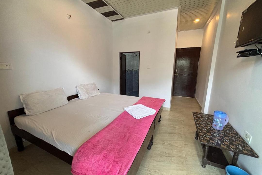 Photo of Bedroom in Uttarkashi