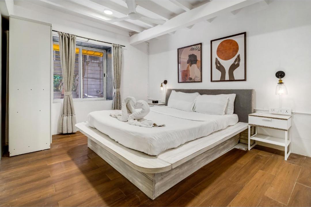Photo of Bedroom in Pali Hill
