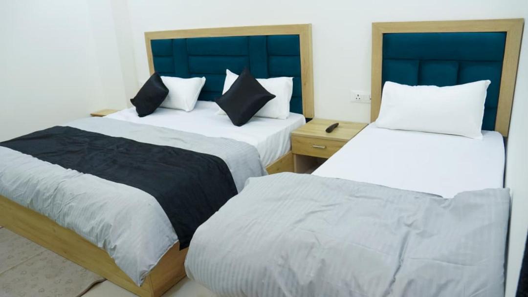 Photo of Bedroom in Taj Ganj