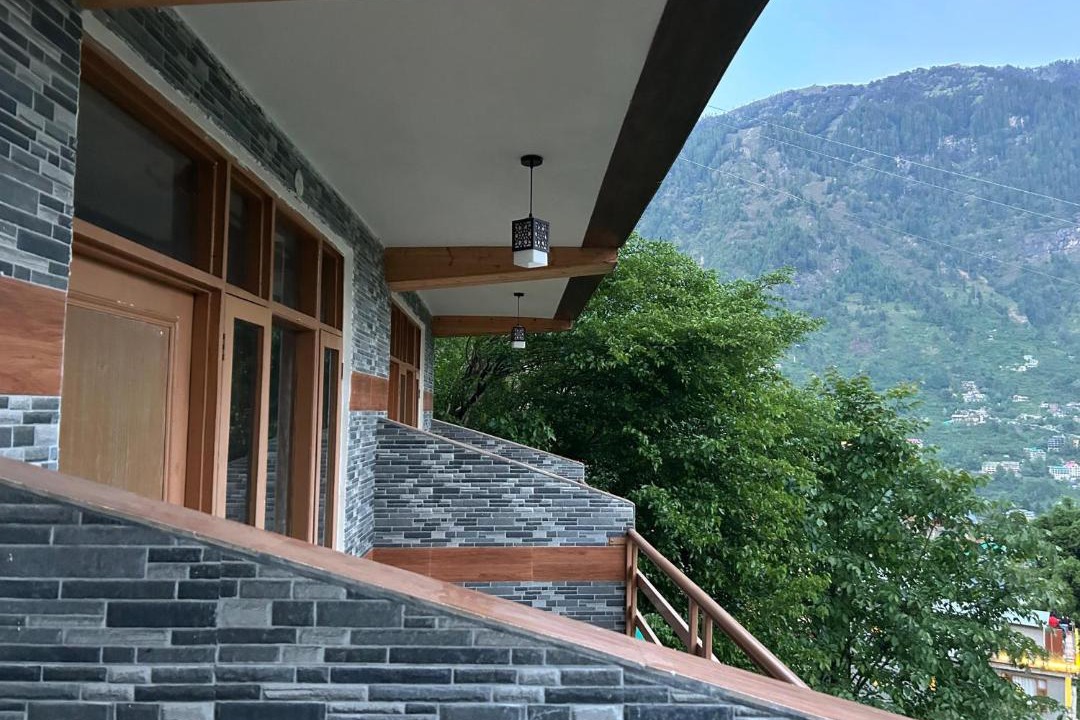 Photo of Others in Old Manali