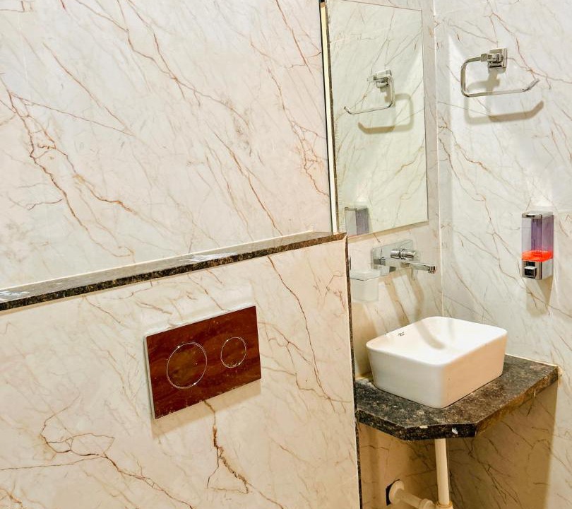 Photo of Bathroom in Maheshwar