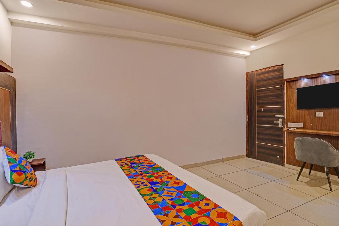 Photo of Bedroom in Sector 62