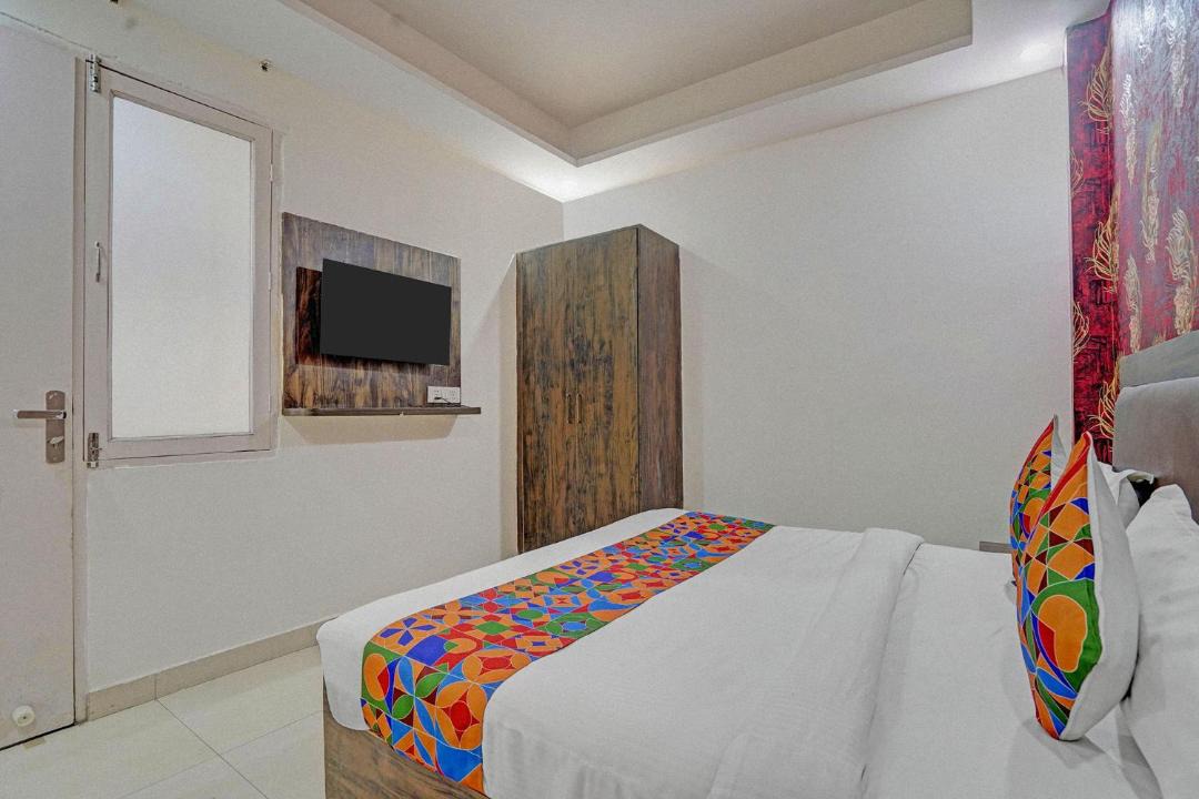 Photo of Bedroom in Mahipalpur Extension
